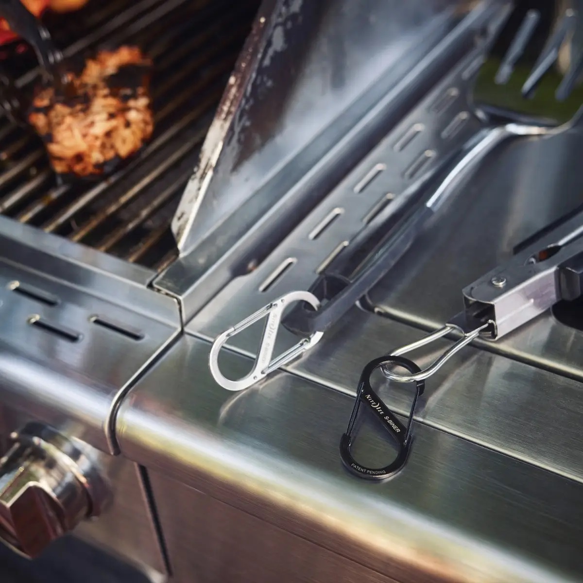 sb234_03-11_f_0001_sqrgb