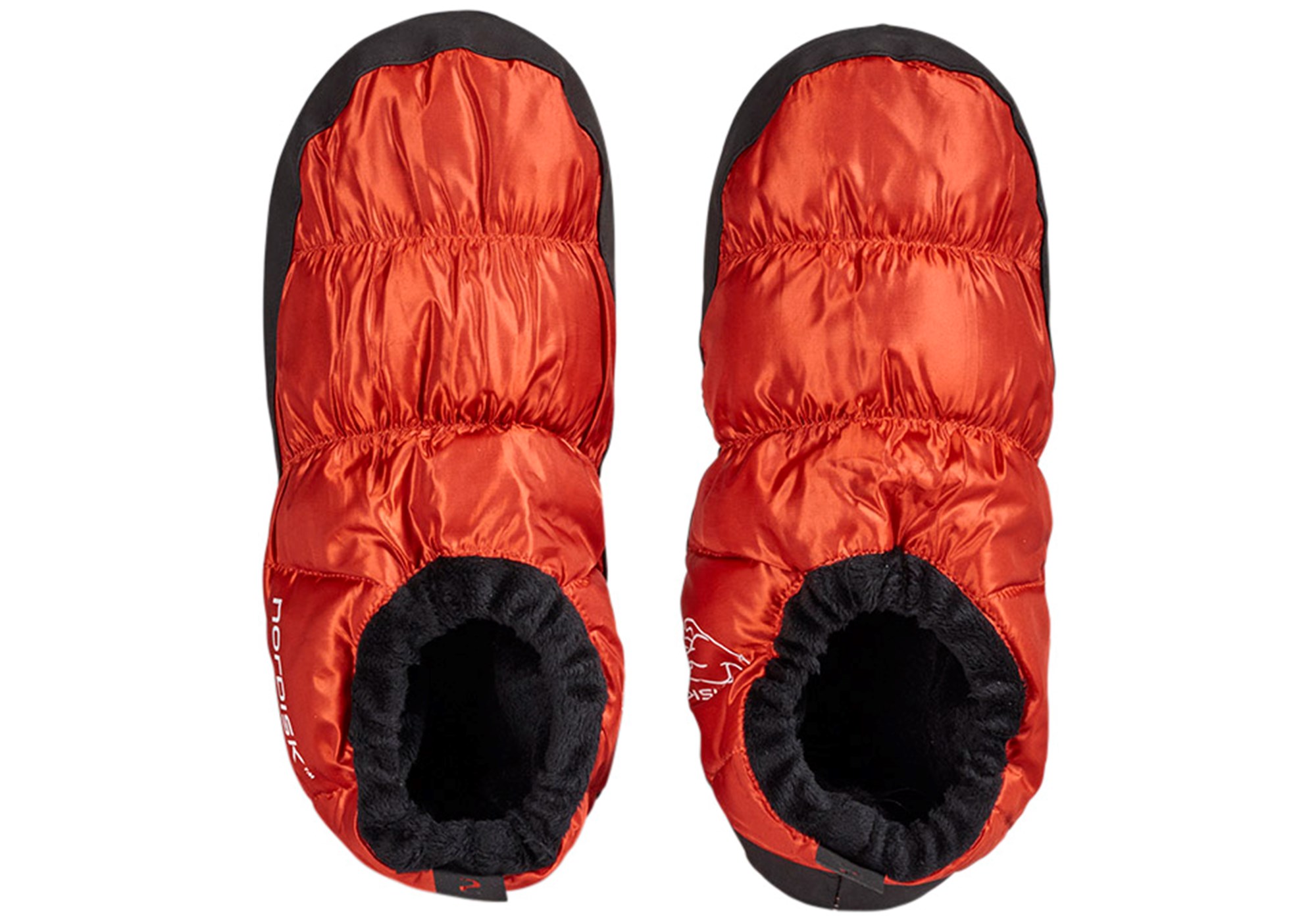 mos-109060-nordisk-down-shoes-red-orange-standing Nordisk Mos Packbarer Daunenschuh