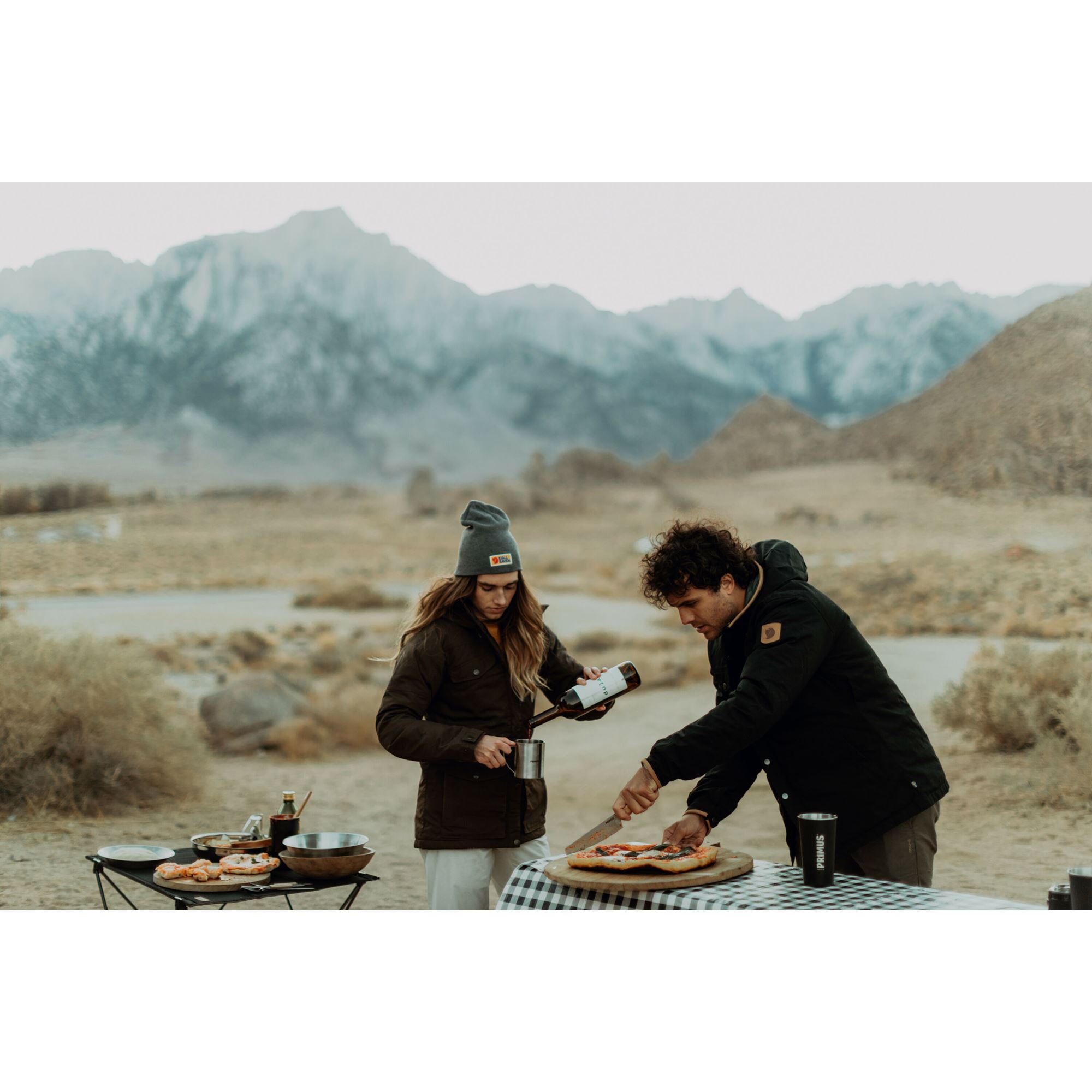 p738009_campfireknife_peteramend_053_2020