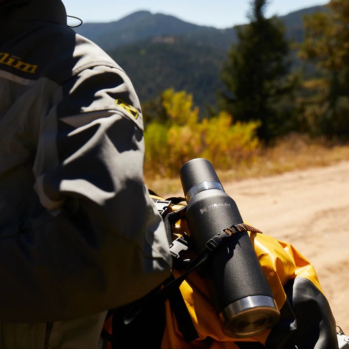 Stanley-TheUnbreakableThermalBottle1-3L_1-4QT-LifestyleImage-2_720x