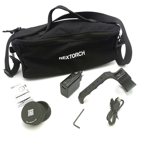 Saint-Torch-31-Professioneller-Suchscheinwerfer-mit-Hochleistungsakku-Saint-Torch-31-ST31-1643-Taschenlampe-Led-Taschenlampe-Taschenlampe-Geschenkidee-EDC-Taschenlampe-EDC-EDC