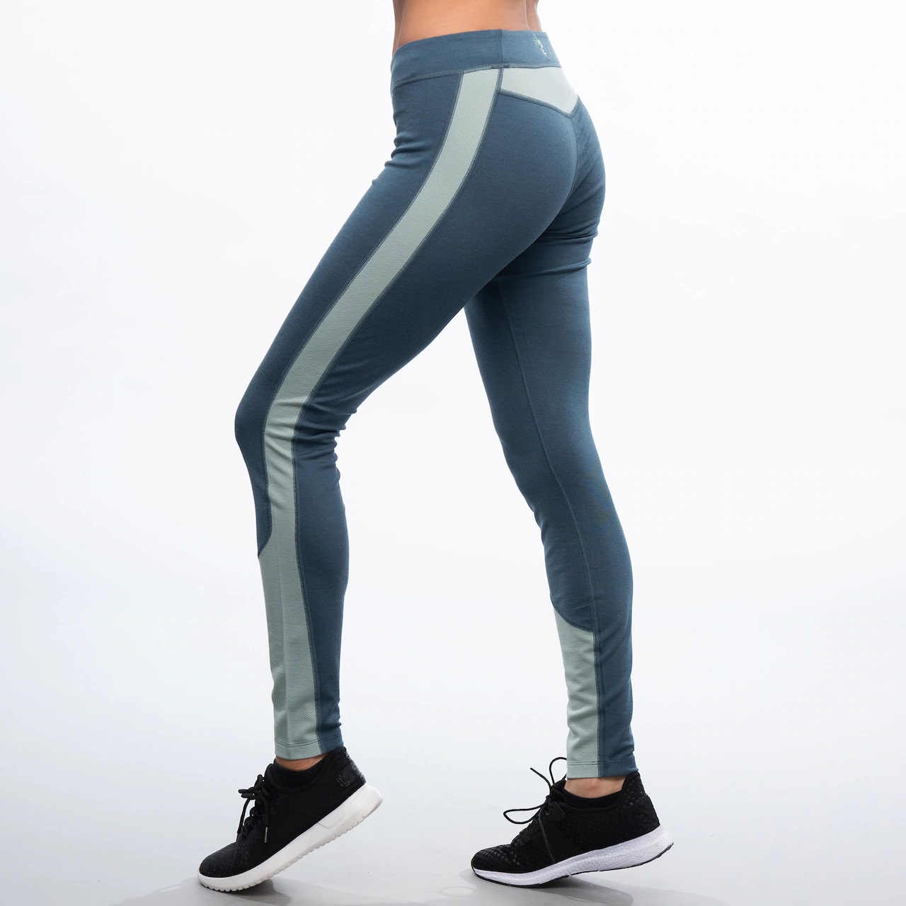 8820-21477_2Ce2i1eZ5JeOtg