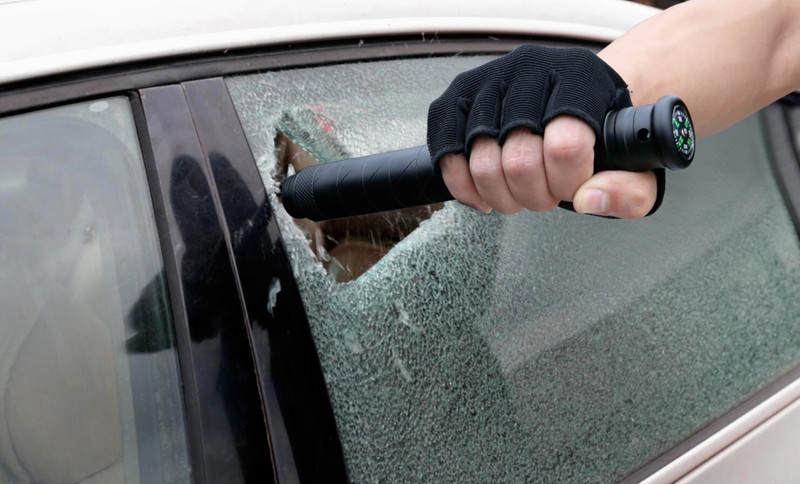 KT5524-Frigate-innovativer-Outdoor-Klappspaten-KT5524-KT5524-1568-Feldspaten-Glasbrecher-Feuerstahl-Notpfeife-Kompass-Gurtschneider-Saege-Schraubenzieher-Flaschenoeffner-Sech_5