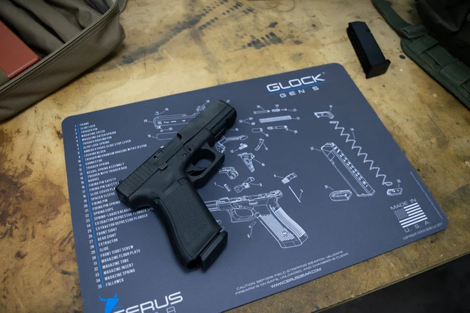 GLOCK_SCHEMATIC_GEN_5_CLEANING_BENCH_MAT_PARTS_GUN_660x