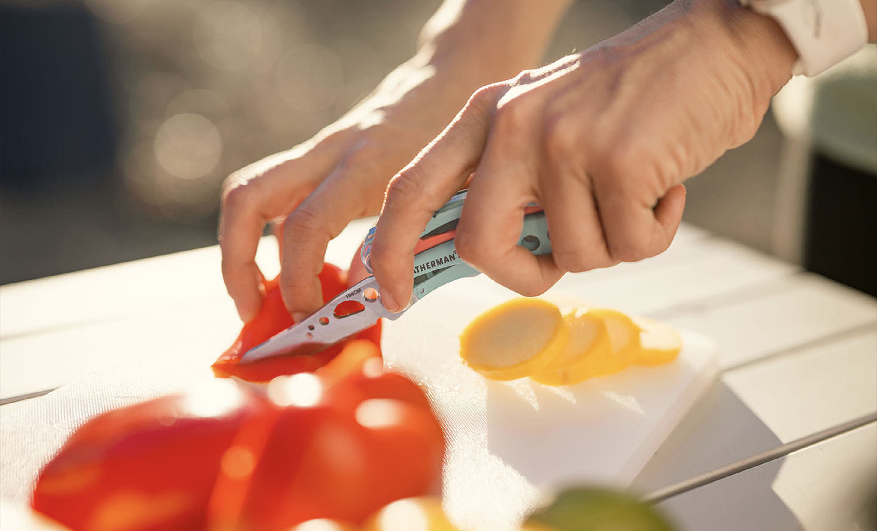 skeletool-cx-lifestyle-3