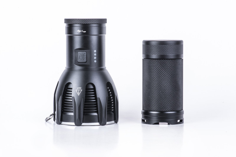 Nextorch-Saint-Torch-30-5600-Lumen-Suchscheinwe_2