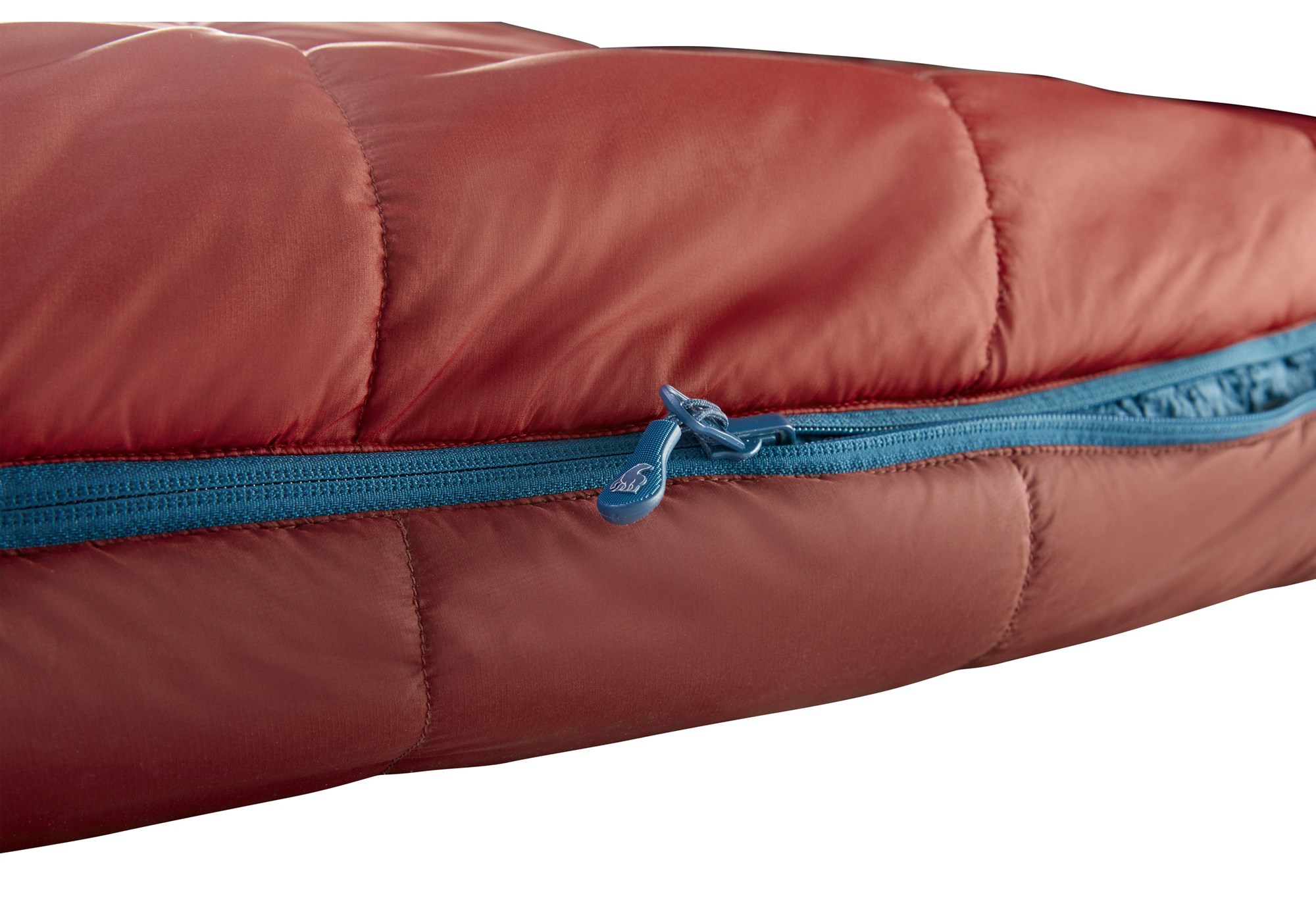 puk-plus-10-blanket-110344-110345-synthetic-filling-sleeping-bag-nordisk-sun-dried-tomato-majolica-blue-syrah-09-lowres