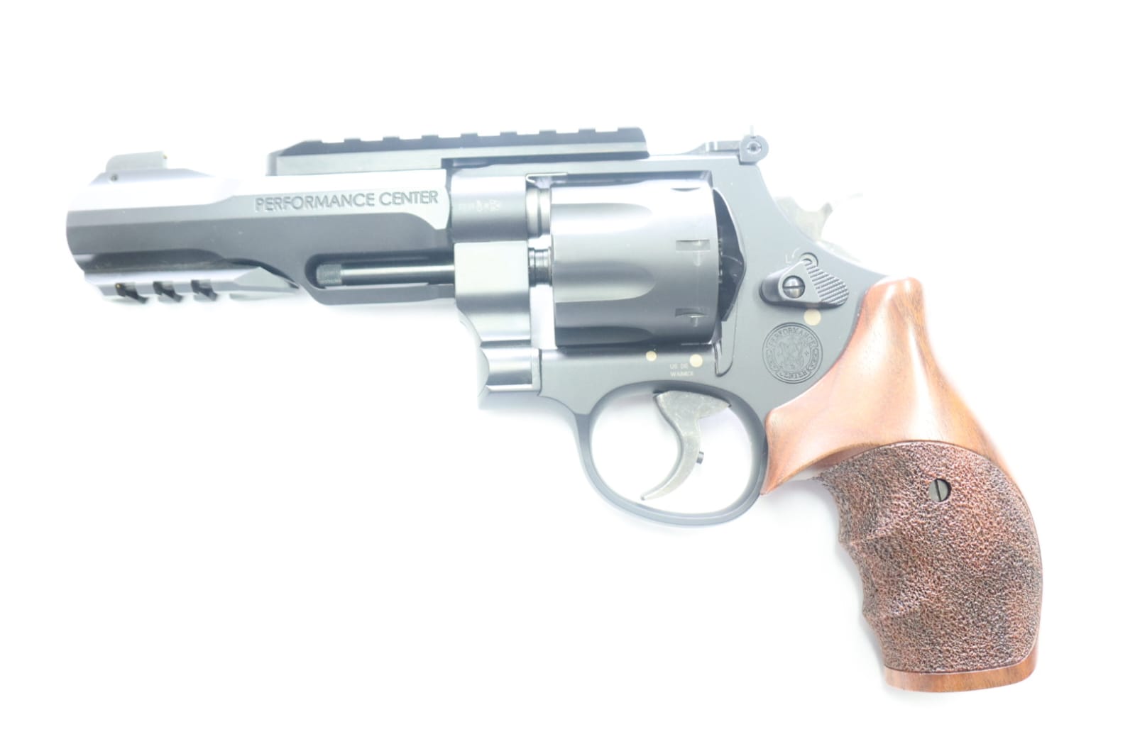WhatsApp-Image-2024-03-26-at-13-08-17 Smith & Wesson 327 TRR 5 '' Performance Center .357 Magnum