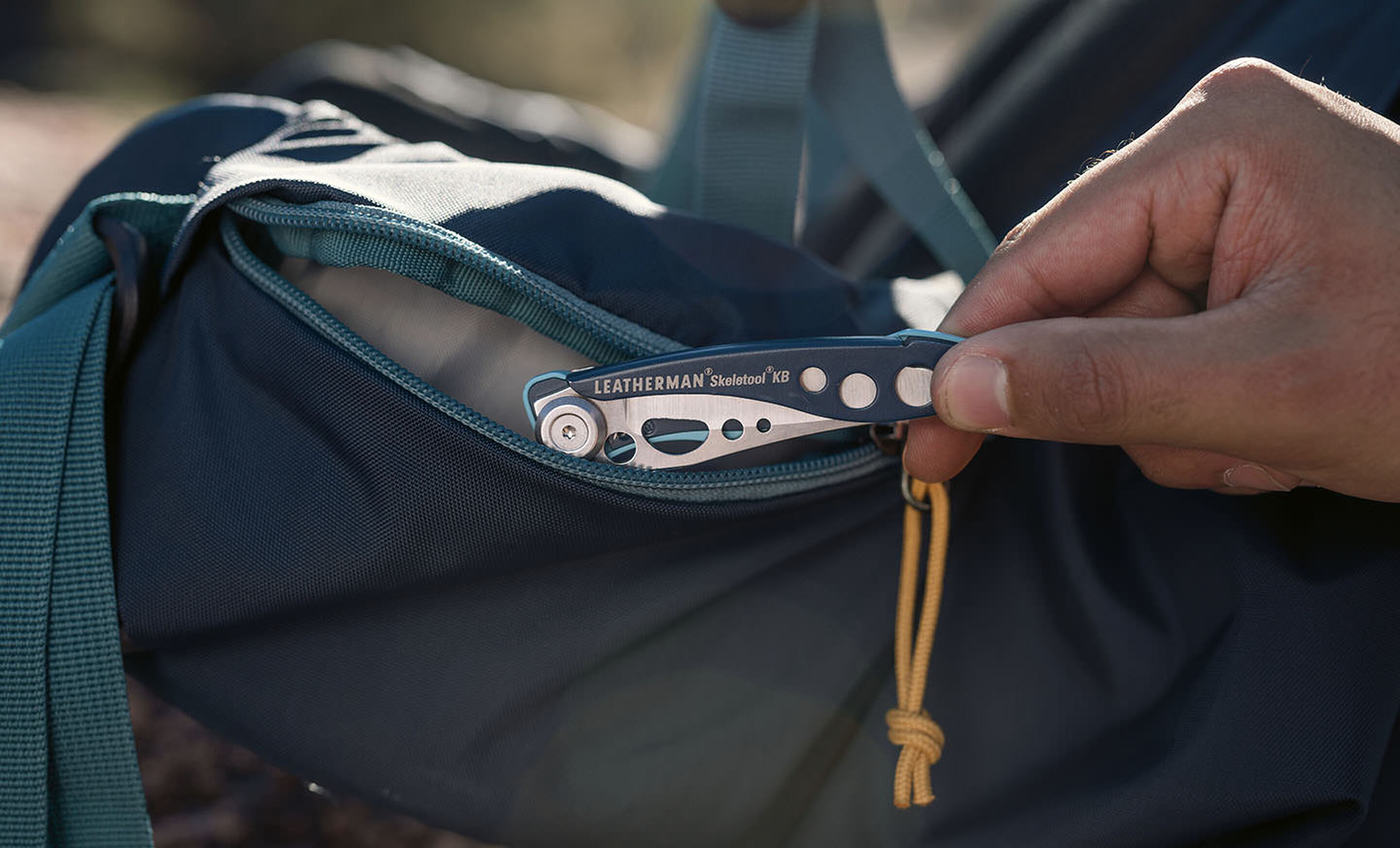 skeletool-kb-lifestyle-3