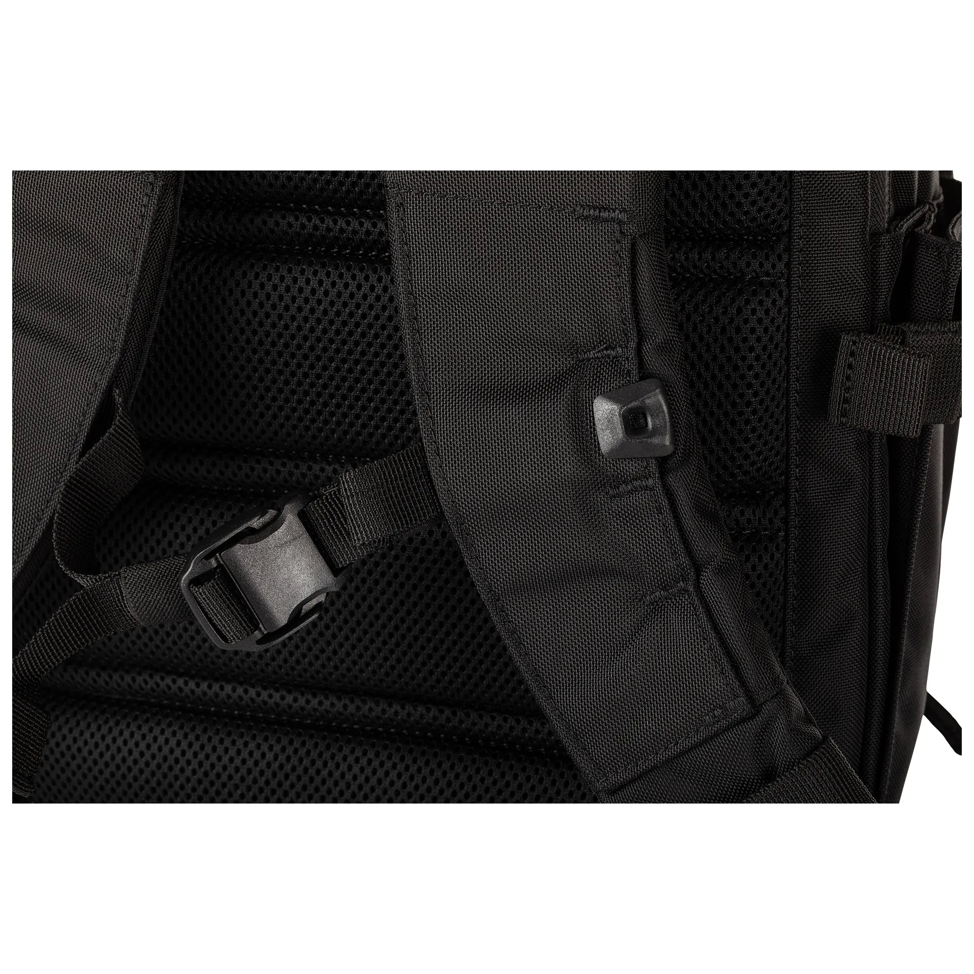 56700_019_LV18-2point0_Backpack_13