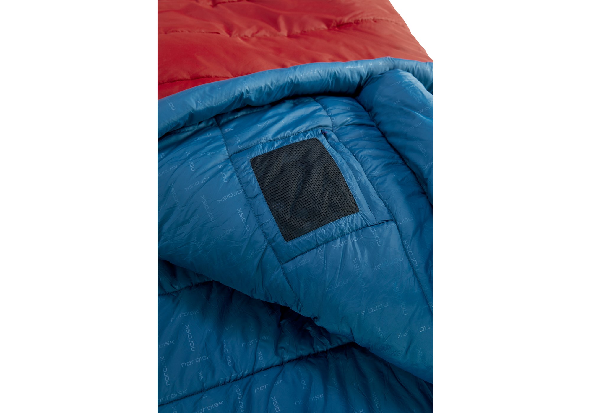 puk-minus-2-blanket-110346-110347-synthetic-filling-sleeping-bag-nordisk-sun-dried-tomato-majolica-blue-syrah-08-lowres