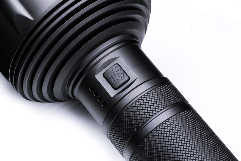 Saint-Torch-31-Saint-Torch-31-ST31-1643-Taschenlampe-Led-Taschenlampe-Taschenlampe-Geschenkidee-EDC-Taschenlampe-EDC-EDCgear-Bpol-POLIZEI-Aufladbare-Taschenlampe-_4