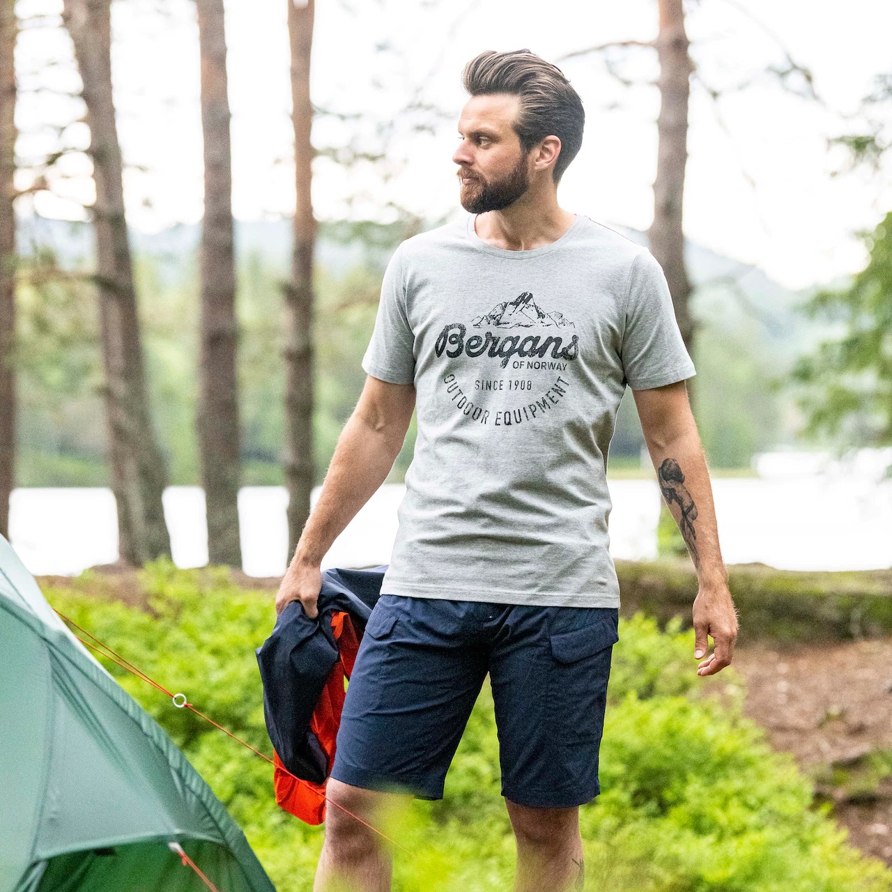 7118-557_3wtqN4vvDNtDb1