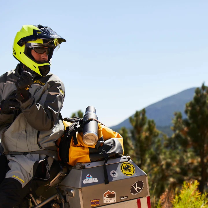 Stanley-TheUnbreakableThermalBottle1-3L_1-4QT-LifestyleImage-3_720x